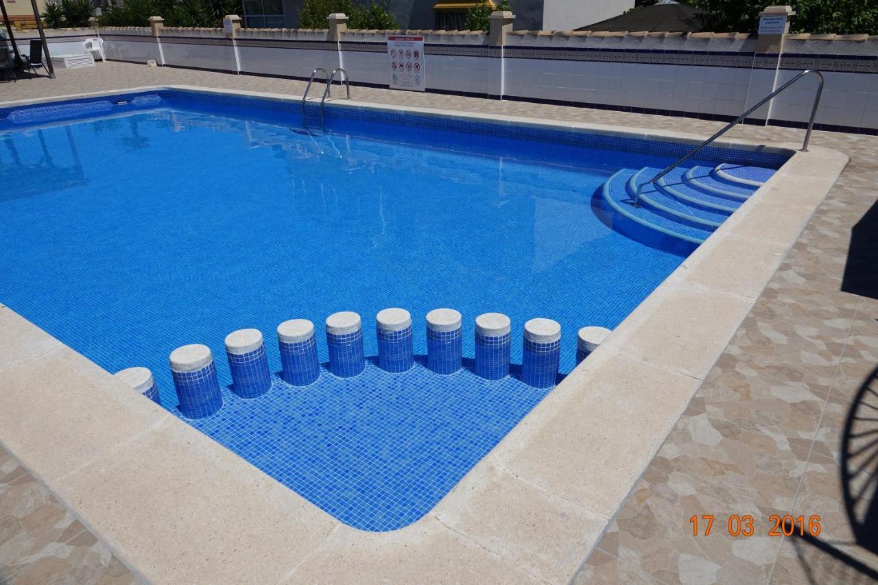 Villa Del Mar Оріуела Екстер'єр фото